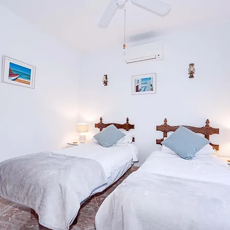 Βίλα Casa Laybac *